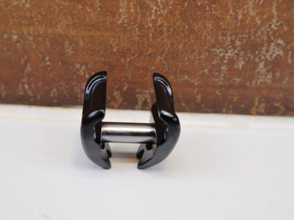 Zubehör von Bontrager, BONTRAGER SATTELKLEMMSTÜCKE 7X10 MM / FÜR CARBON RAILS / TREK DREHKOPF - STÜTZE / 436658 vor USEDBIKES - OB.DE Hintergrund
