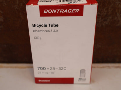 Reifen von Bontrager, BONTRAGER SCHLAUCH 28 ZOLL SCHRADER AUTOVENTIL 48MM / HAN 432454 vor USEDBIKES-OB.DE Hintergrund