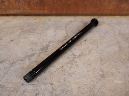 Zubehör von Trek, BONTRAGER SWITCH LEVER REAR THRU AXLE / M12 × 1,0 vor USEDBIKES - OB.DE Hintergrund