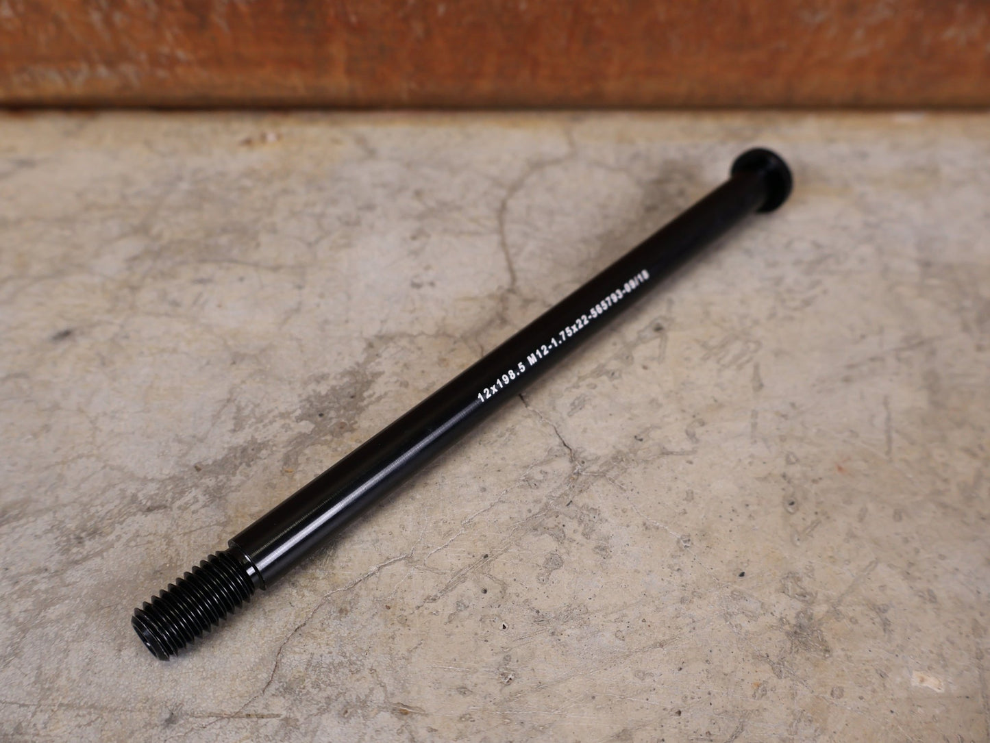 Zubehör von Trek, BONTRAGER SWITCH LEVER REAR THRU AXLE / M12 × 1,75 vor USEDBIKES - OB.DE Hintergrund