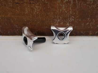 Zubehör von Bontrager, BONTRAGER TEILEKIT SATTELSTÜTZE / 7 X 7 MM / DREHKOPF - KLEMMUNG / TREK / 272628 vor USEDBIKES - OB.DE Hintergrund