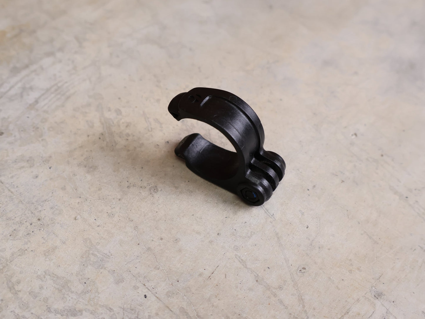 Vorbau von Bontrager, BONTRAGER XXX BLENDR VORBAU OCLV CARBON - 17° – 31,8 MM / 1 - 1/8" – 130MM vor USEDBIKES - OB.DE Hintergrund