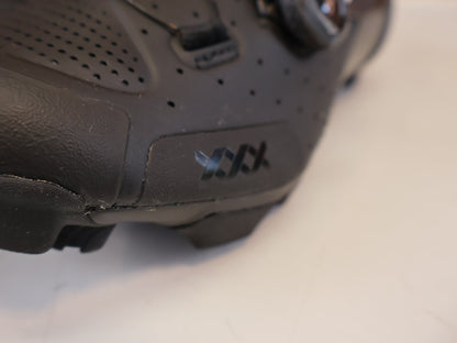 MTB-Herrenschuhe von Bontrager, BONTRAGER XXX MOUNTAINBIKE SCHUH SCHWARZ GR 38 vor USEDBIKES-OB.DE Hintergrund