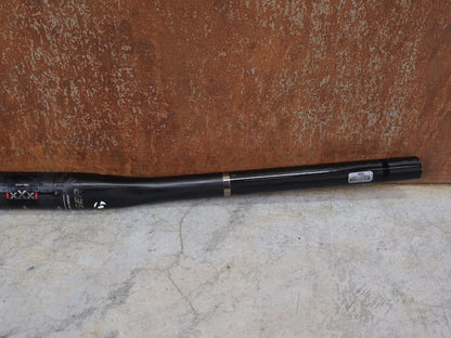 Lenker von Bontrager, BONTRAGER XXX OCLV CARBON LENKER / 31,8 MM – 680 MM – 5° BACKSWEEP – 0 MM RISE vor USEDBIKES - OB.DE Hintergrund