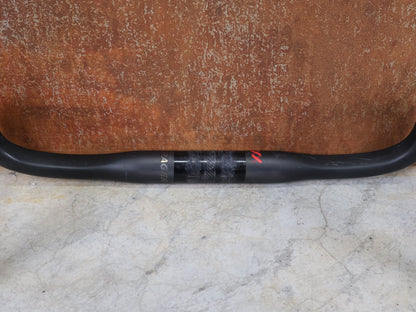 Lenker von Bontrager, BONTRAGER XXX VR - C RENNRADLENKER – OCLV CARBON – LIDL - TREK TEAM EDITION – 400MM / BASTLERWARE vor USEDBIKES - OB.DE Hintergrund