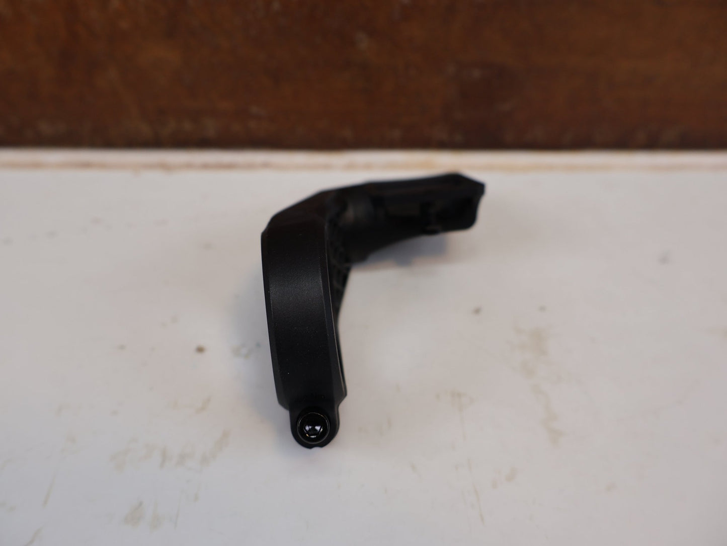 Computerhalterung von Bosch, BOSCH 1-ARM-HALTER KIOX 300 SMARTPHONEGRIP 31,8MM / HAN EB13100005 vor USEDBIKES-OB.DE Hintergrund