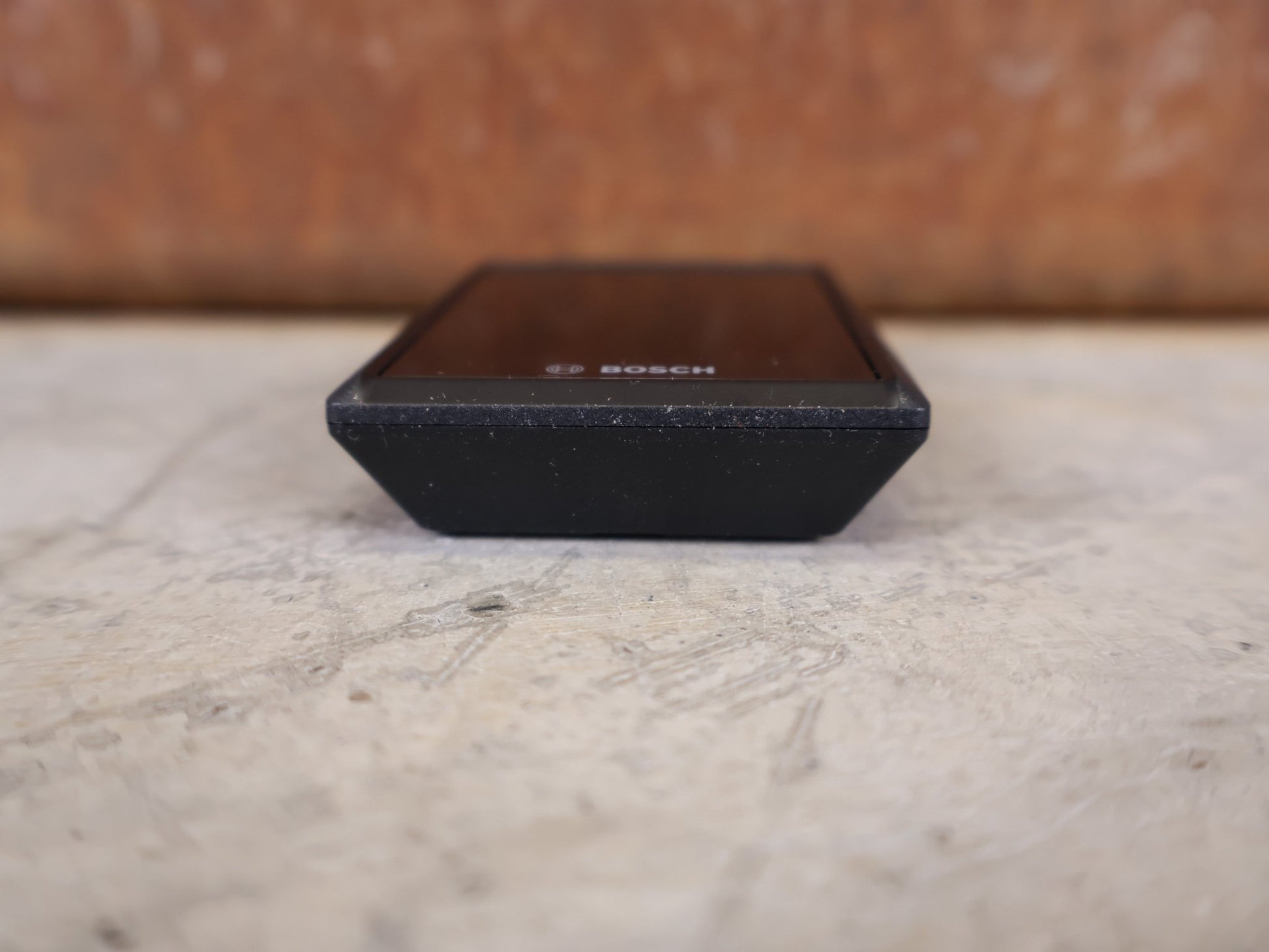 Fahrradcomputer & Sensoren von Bosch, BOSCH KIOX 300 EBIKE DISPLAY – SMART SYSTEM vor USEDBIKES - OB.DE Hintergrund