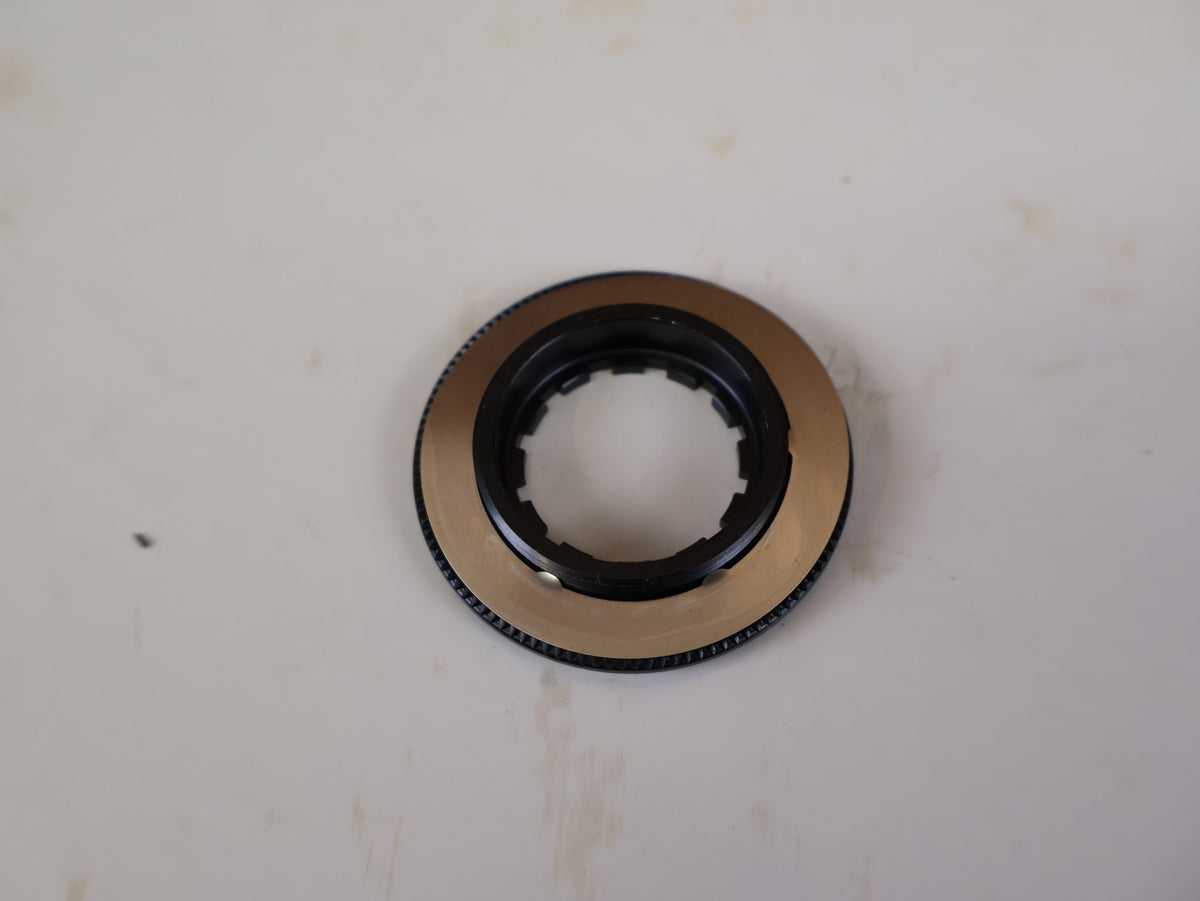 Bremsscheibe von Sram, BREMSSCHEIBE SRAM CENTERLINE XR ROUNDED CENTERLOCK / 140MM vor USEDBIKES-OB.DE Hintergrund