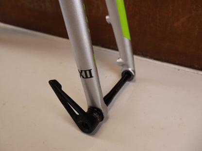 Rennradrahmen von Cannondale, CANNONDALE CAAD12 DISC FRAMESET / 56CM vor USEDBIKES-OB.DE Hintergrund