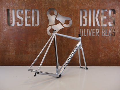 Rennradrahmen von Cannondale, CANNONDALE CAAD12 DISC FRAMESET / 56CM vor USEDBIKES-OB.DE Hintergrund