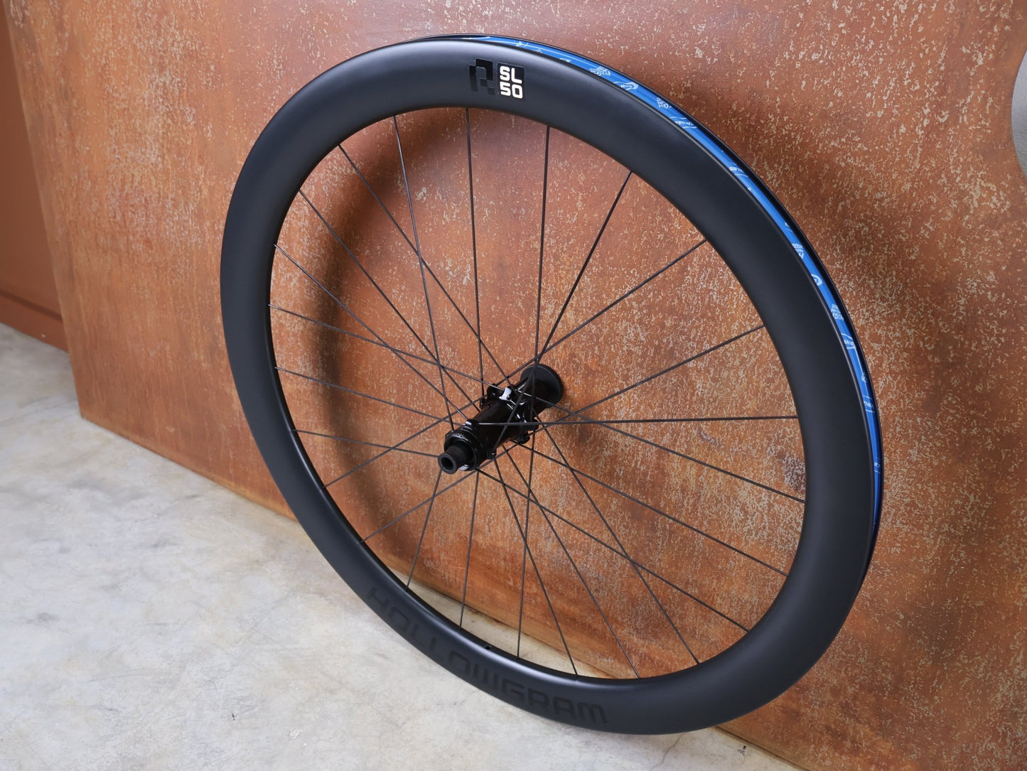 Laufrad/Laufradsatz von Cannondale, CANNONDALE HOLLOWGRAM R - SL 50 / CARBON LAUFRADSATZ / SHIMANO HG / 1600 G vor USEDBIKES - OB.DE Hintergrund