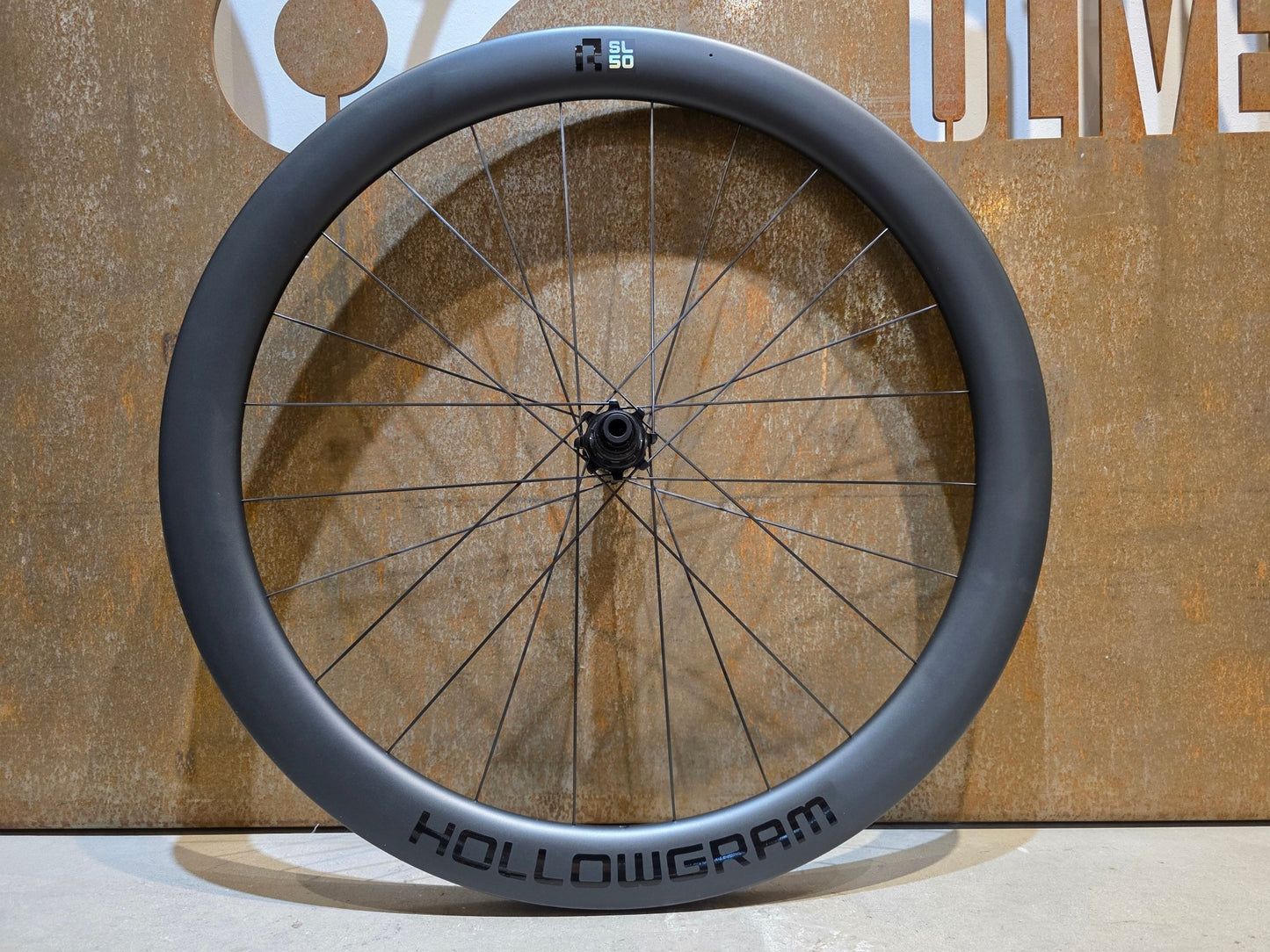 Laufrad/Laufradsatz von Cannondale, CANNONDALE HOLLOWGRAM R - SL 50 LAUFRADSATZ DISC vor USEDBIKES - OB.DE Hintergrund