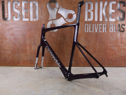 Rennradrahmen von Cannondale, CANNONDALE SUPERSIX EVO HI - MOD / CARBON RAHMENSET / ROAD DISC / 61 CM / 1770 G vor USEDBIKES - OB.DE Hintergrund