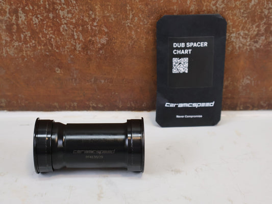 Innenlager von Ceramicspeed, CeramicSpeed BB86 DUB Road Innenlager Pressfit 106751 vor USEDBIKES-OB.DE Hintergrund