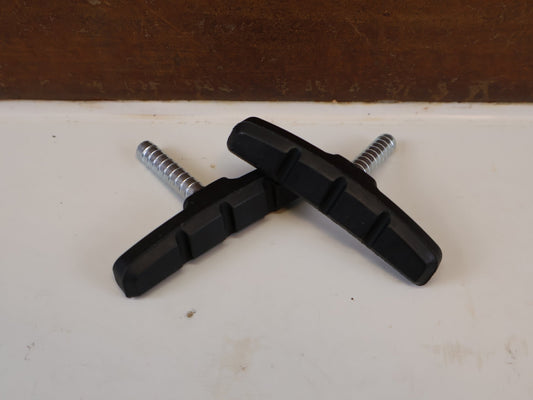 Bremsbelag von Contec, CONTEC C STOP CANTILEVER BREMSSCHUHE 70MM 1 PAAR vor USEDBIKES-OB.DE Hintergrund