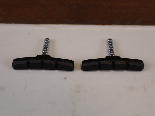 Bremsbelag von Contec, CONTEC C STOP CANTILEVER BREMSSCHUHE 70MM 1 PAAR vor USEDBIKES-OB.DE Hintergrund