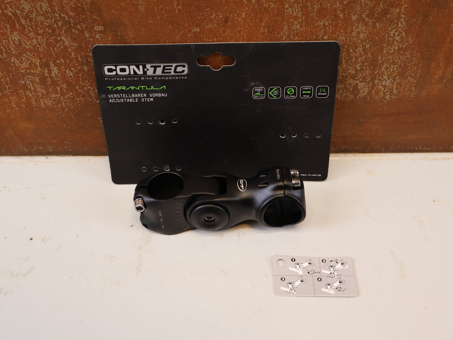 Zubehör von Contec, CONTEC TARANTULA VORBAU VERSTELLBAR 90MM 25 4MM SCHWARZ vor USEDBIKES-OB.DE Hintergrund