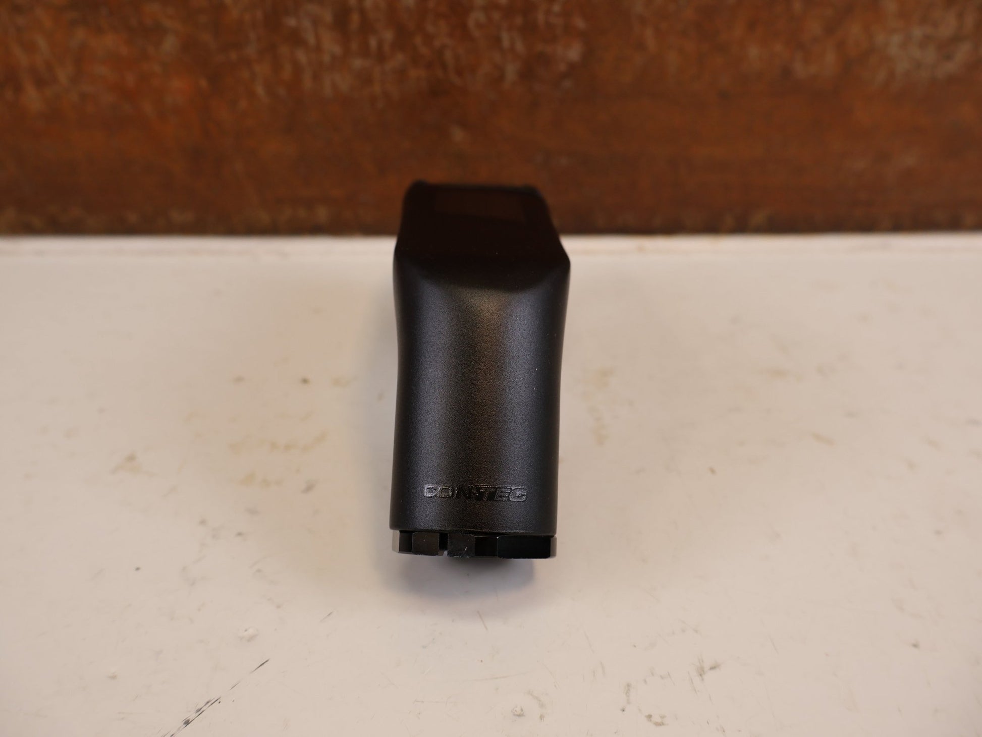 Vorbau von Contec, CONTEC UEDA FIX VORBAU AHEAD 31.8 MM 90 MM 30 GRAD vor USEDBIKES-OB.DE Hintergrund