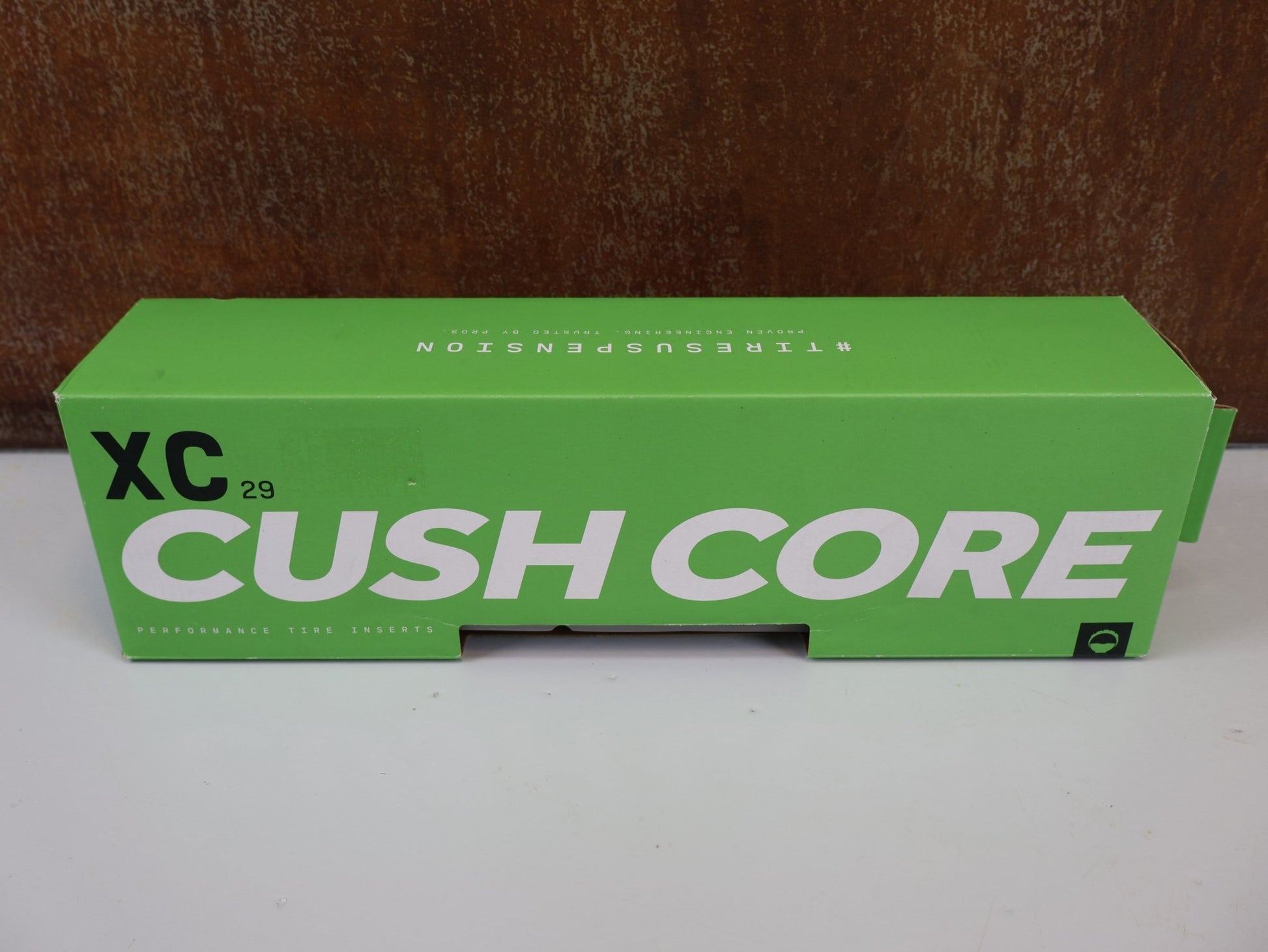 Zubehör von CushCore, CUSHCORE XC REIFEN - INSERT SET / 29 ZOLL / DURCHSCHLAGSCHUTZ / XC & TRAIL vor USEDBIKES - OB.DE Hintergrund