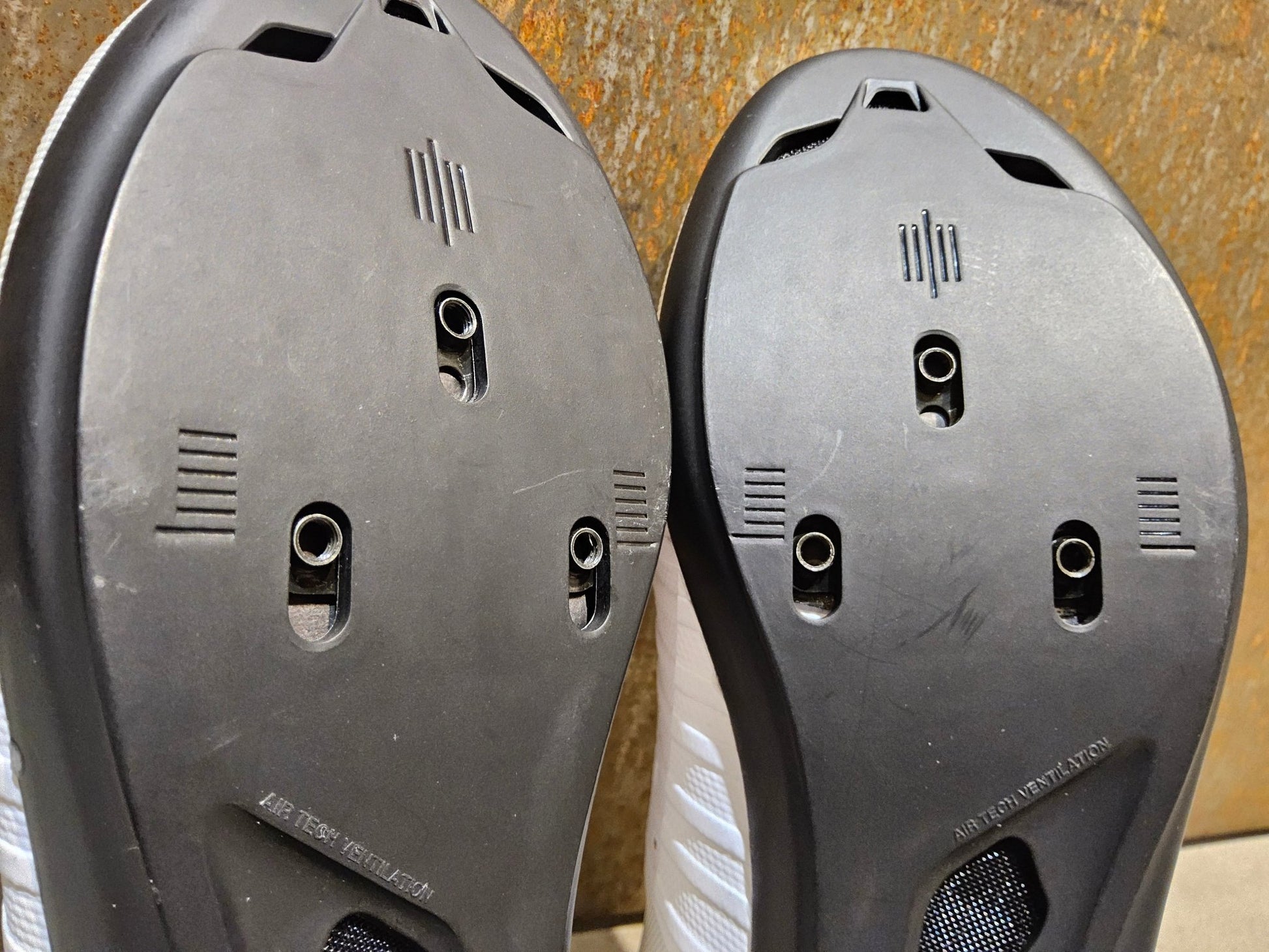 RR - Herrenschuhe von Dmt, DMT KR4 PJ RENNRADSCHUH / WEIß / UNISEX / 42 vor USEDBIKES - OB.DE Hintergrund