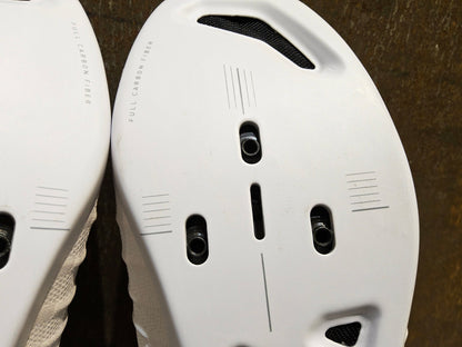 RR - Herrenschuhe von Dmt, DMT POGIS 25 RENNRADSCHUH / WEIß / UNISEX / 48 vor USEDBIKES - OB.DE Hintergrund