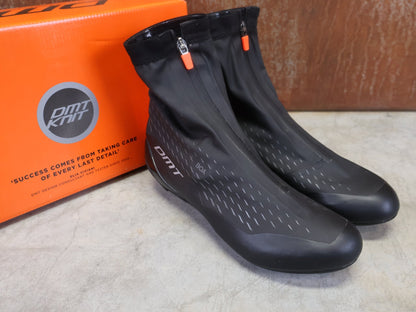 RR - Herrenschuhe von Dmt, DMT WKR1 WINTER RENNRADSCHUH / SCHWARZ / ORANGE / UNISEX / 40 vor USEDBIKES - OB.DE Hintergrund