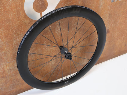 Laufrad/Laufradsatz von Dt Swiss, DT SWISS ARC 1100 DICUT CARBON 62 DISC LAUFRADSATZ / SRAM XDR vor USEDBIKES-OB.DE Hintergrund