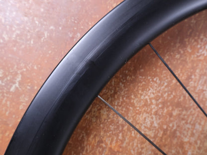 Laufrad/Laufradsatz von Dt Swiss, DT SWISS ERC 1600 DB 45 LAUFRADSATZ – CARBON / DISC / SRAM XDR vor USEDBIKES - OB.DE Hintergrund