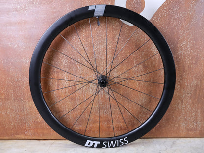 Laufrad/Laufradsatz von Dt Swiss, DT SWISS ERC 1600 DB 45 LAUFRADSATZ – CARBON / DISC / SRAM XDR vor USEDBIKES - OB.DE Hintergrund