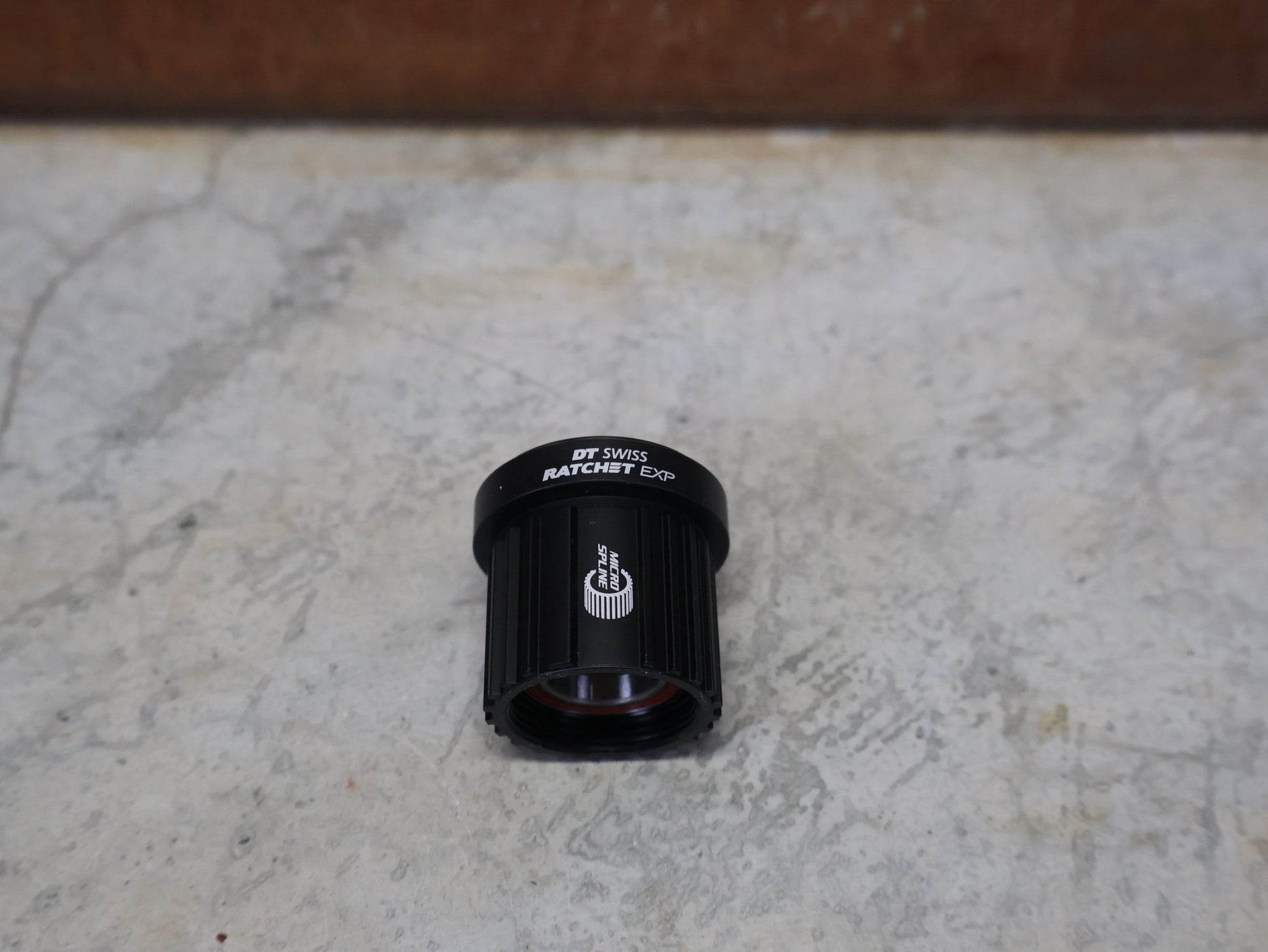Zubehör von Dt Swiss, DT SWISS EXP LIGHT RACHET SHIMANO MICRO SPLINE FREILAUF UMRÜSTKIT MTB vor USEDBIKES - OB.DE Hintergrund