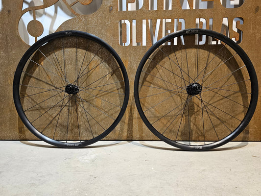 Laufrad/Laufradsatz von Dt Swiss, DT SWISS G540 SPECIALIZED LAUFRADSATZ DISC vor USEDBIKES - OB.DE Hintergrund