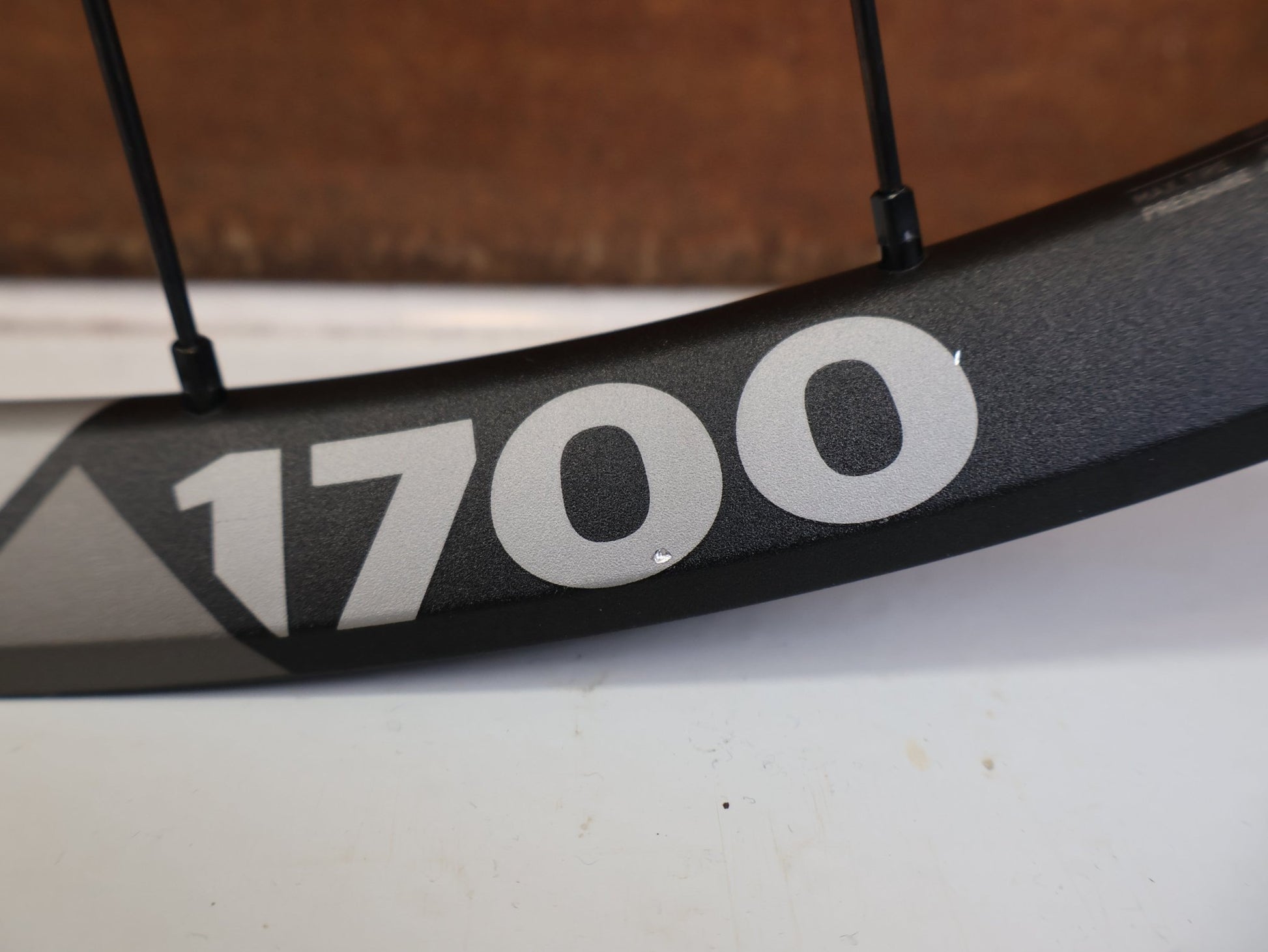 Laufrad/Laufradsatz von Dt Swiss, DT SWISS XM 1700 SPLINE 30 29 BOOST LAUFRADSATZ XD vor USEDBIKES-OB.DE Hintergrund