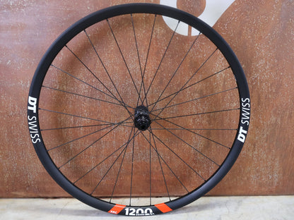 Laufrad/Laufradsatz von Dt Swiss, DT SWISS XRC 1200 SPLINE® TEAM EDITION 25MM LAUFRADSATZ 29 ZOLL vor USEDBIKES - OB.DE Hintergrund