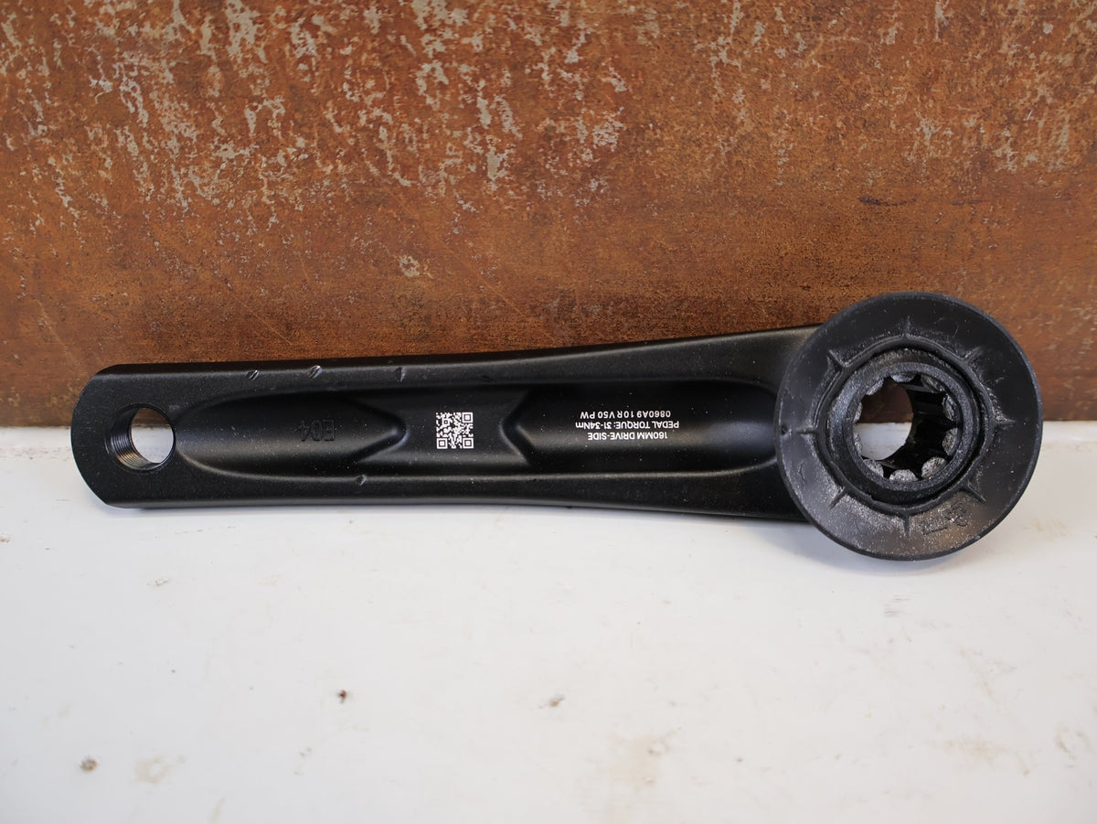 Kurbel von E*thirteen, E THIRTEEN E SPEC PLUS KURBELARME ISIS E BIKE 160 MM vor USEDBIKES-OB.DE Hintergrund