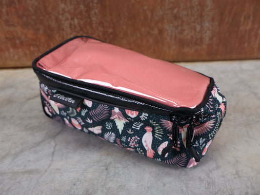 Taschen & Rucksäcke von Electra, ELECTRA FERN TELEFONTASCHE / 1,3 LITER – OBERROHR - MONTAGE – TOUCHSCREEN - KOMPATIBEL vor USEDBIKES - OB.DE Hintergrund