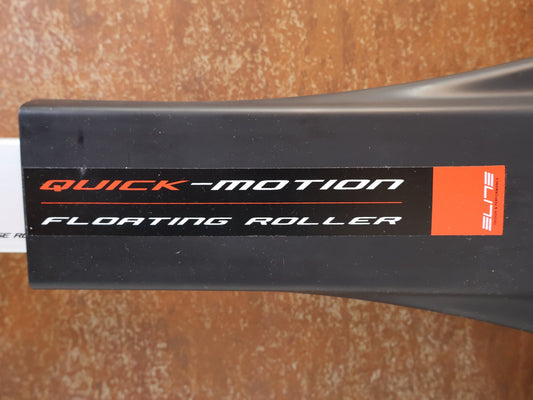 Rollentrainer von Tacx, ELITE QUICK MOTION ROLLENTRAINER FREIE ROLLE SCHWARZ vor USEDBIKES-OB.DE Hintergrund