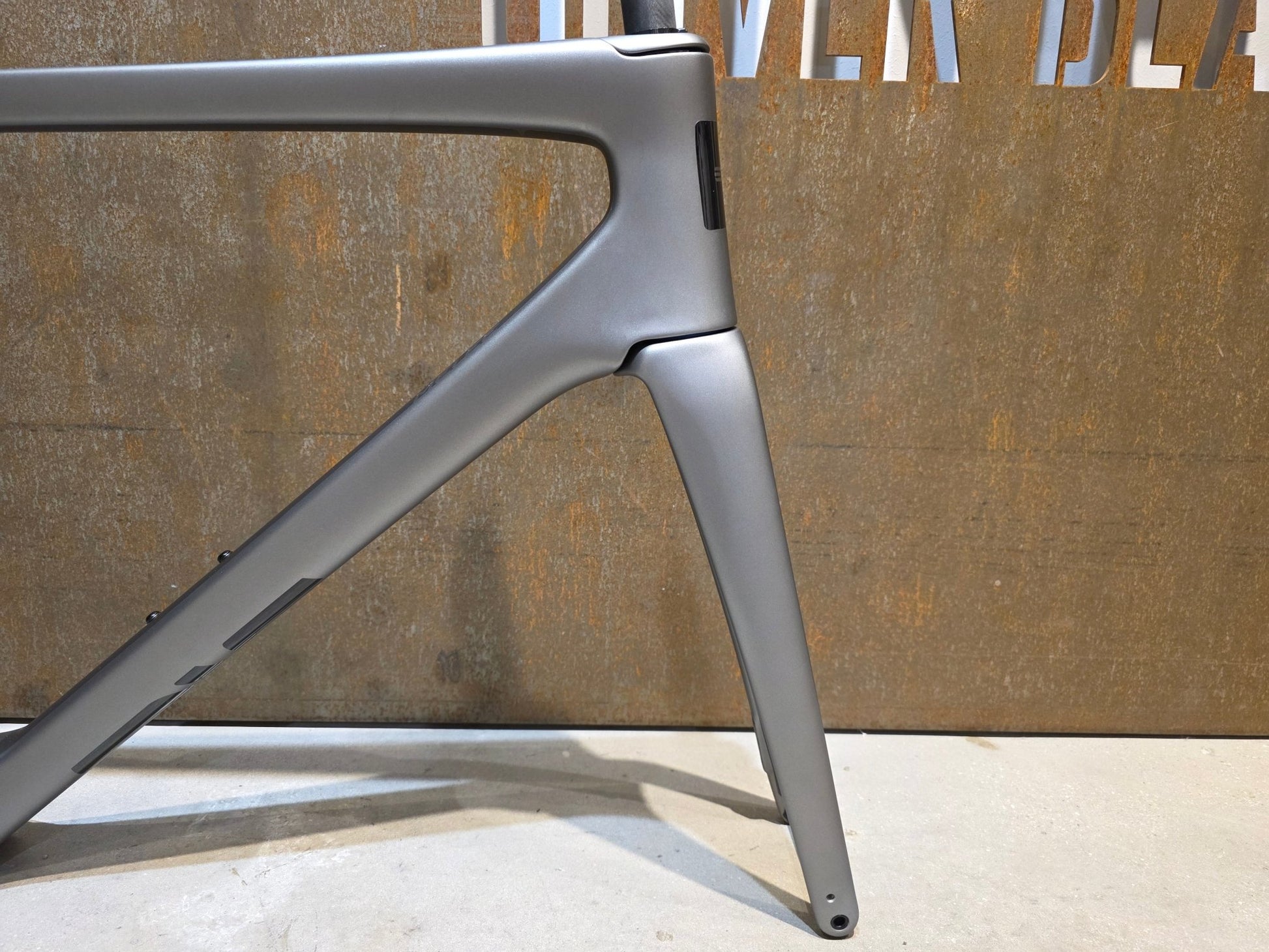 Rennradrahmen von Enve, ENVE MELEE CARBON / RAHMENSET / 54CM vor USEDBIKES - OB.DE Hintergrund