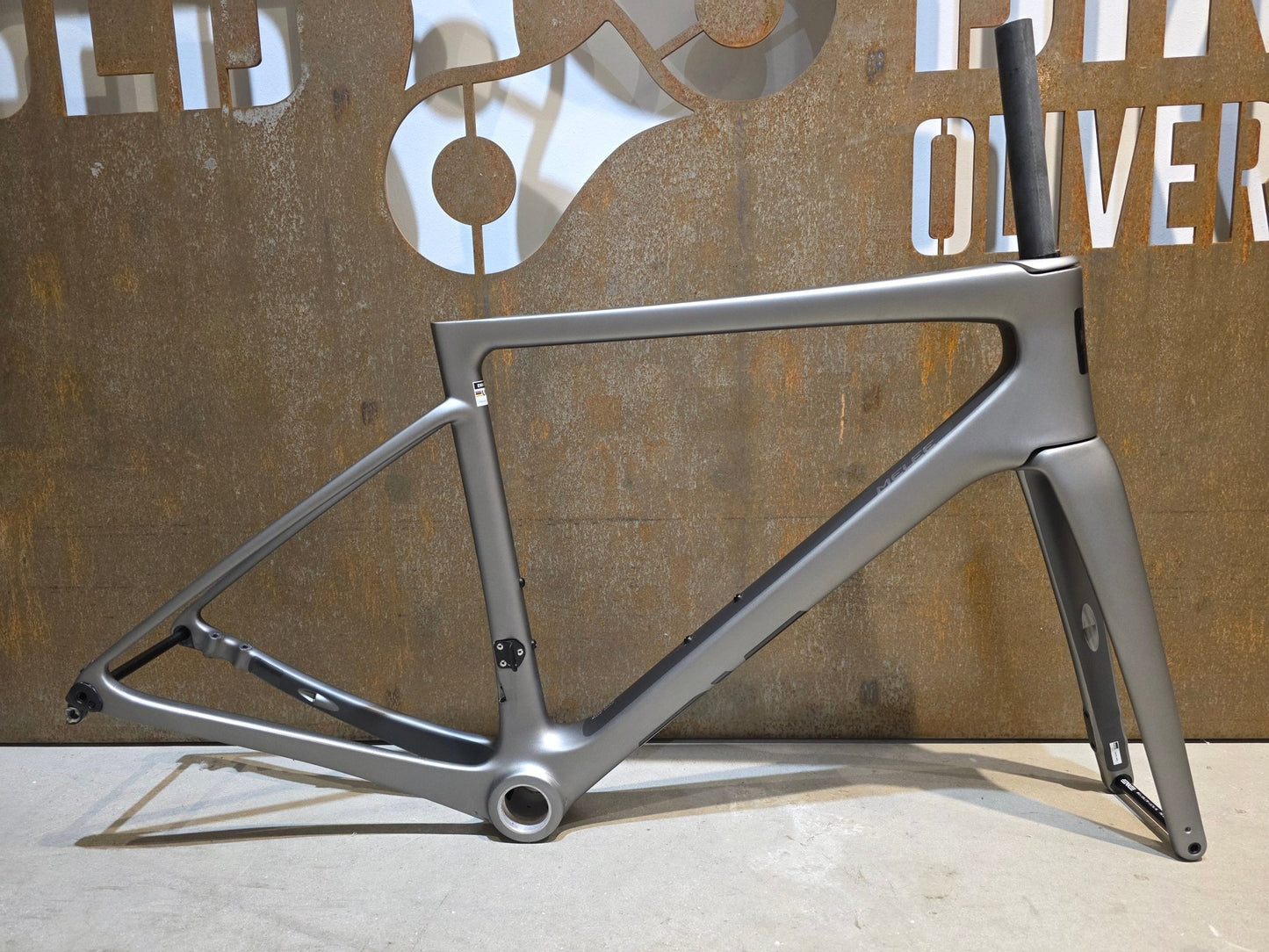 Rennradrahmen von Enve, ENVE MELEE CARBON / RAHMENSET / 54CM vor USEDBIKES - OB.DE Hintergrund