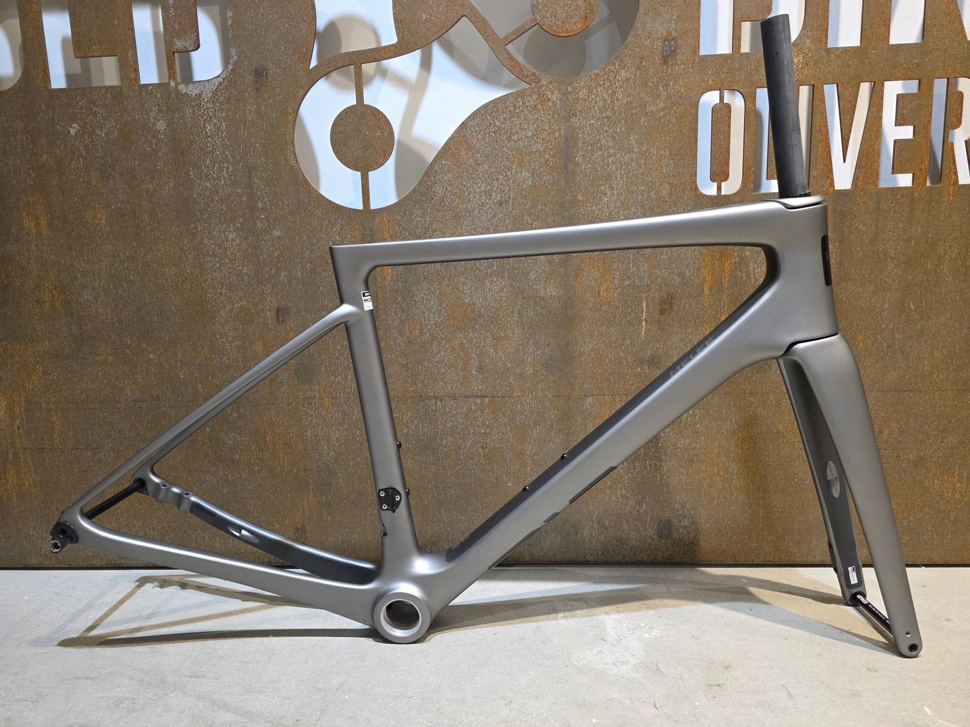 Rennradrahmen von Enve, ENVE MELEE CARBON / RAHMENSET / 54CM vor USEDBIKES - OB.DE Hintergrund
