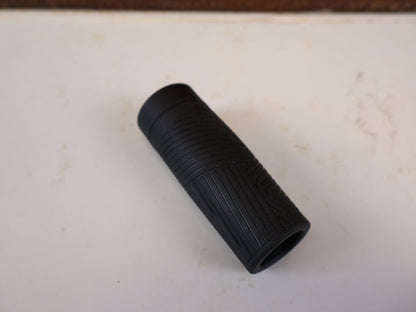 Griffe und Lenkerbänder von Ergotec, ERGOTEC EG PERFORMANCE LENKERGRIFFE SCHWARZ 133 92 MM vor USEDBIKES-OB.DE Hintergrund