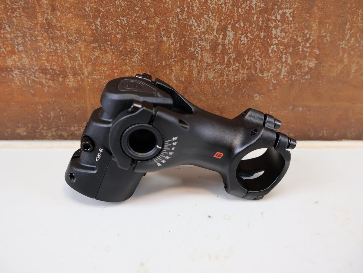 Vorbau von Ergotec, ERGOTEC SWELL-RE 70 I / VORBAU VERSTELLBAR / 35,0 MM KLEMMUNG / SAFETY LEVEL 6 vor USEDBIKES-OB.DE Hintergrund