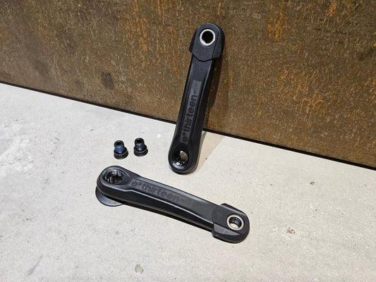 Kurbel von E*thirteen, E*THIRTEEN KURBELARME E*SPEC PLUS / BOSCH / 160MM vor USEDBIKES - OB.DE Hintergrund