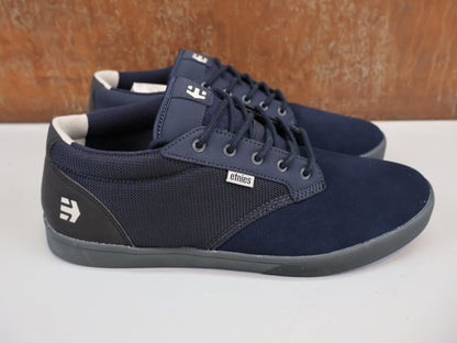 MTB - Herrenschuhe von etnies, ETNIES JAMESON MID CRANK MTB SCHUHE / NAVY / GR. 48 / FLAT PEDAL / SEMENUK vor USEDBIKES - OB.DE Hintergrund
