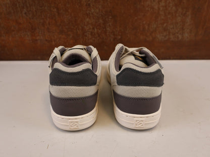 MTB-Herrenschuhe von ADIDAS, FIVE TEN FREERIDER MTB SCHUHE CHARCOAL / 43 1/3 vor USEDBIKES-OB.DE Hintergrund