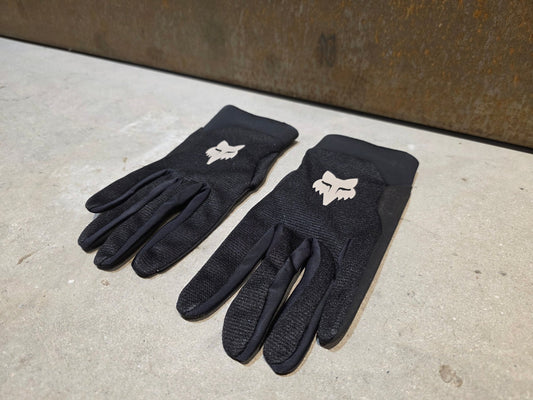 Handschuhe von Fox Racing, FOX RACING X TREK RANGER MOUNTAINBIKE HANDSCHUH / BLACK / HERREN / L vor USEDBIKES - OB.DE Hintergrund