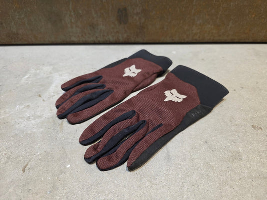 Handschuhe von Fox Racing, FOX RACING X TREK RANGER MOUNTAINBIKE HANDSCHUH / DAMEN / M vor USEDBIKES - OB.DE Hintergrund
