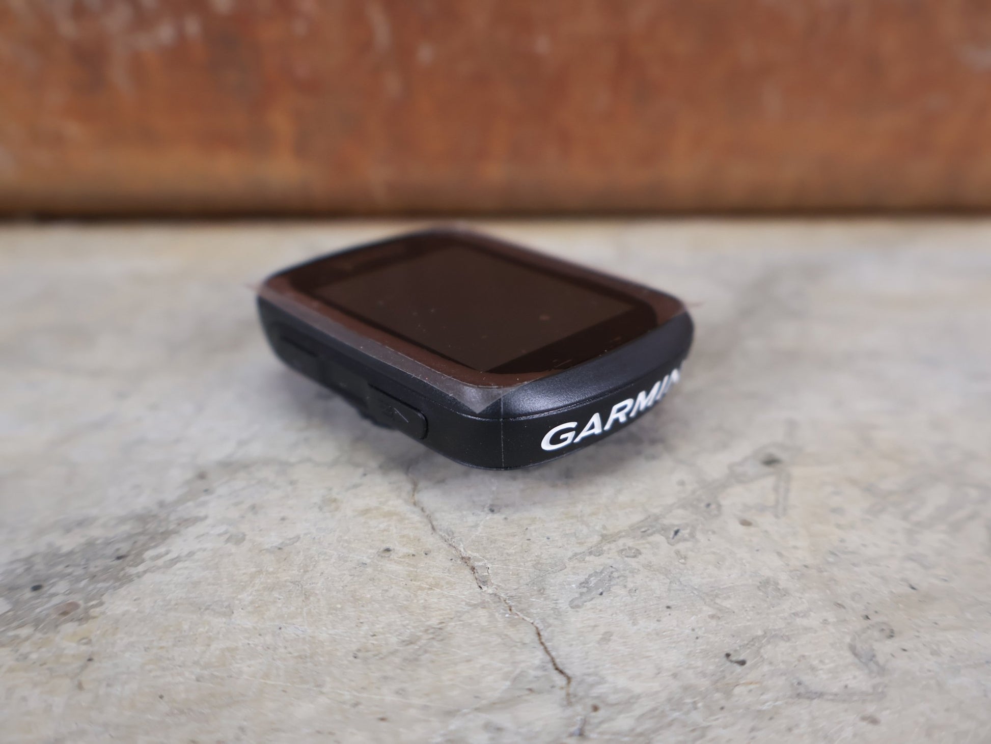 GPS - Geräte & Sensoren von Garmin, GARMIN EDGE® 130 PLUS MTB BUNDLE – KOMPAKTER GPS - FAHRRADCOMPUTER vor USEDBIKES - OB.DE Hintergrund