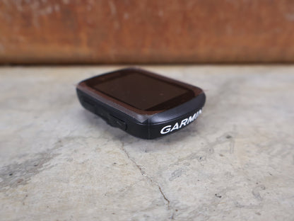 GPS - Geräte & Sensoren von Garmin, GARMIN EDGE® 130 PLUS MTB BUNDLE – KOMPAKTER GPS - FAHRRADCOMPUTER vor USEDBIKES - OB.DE Hintergrund