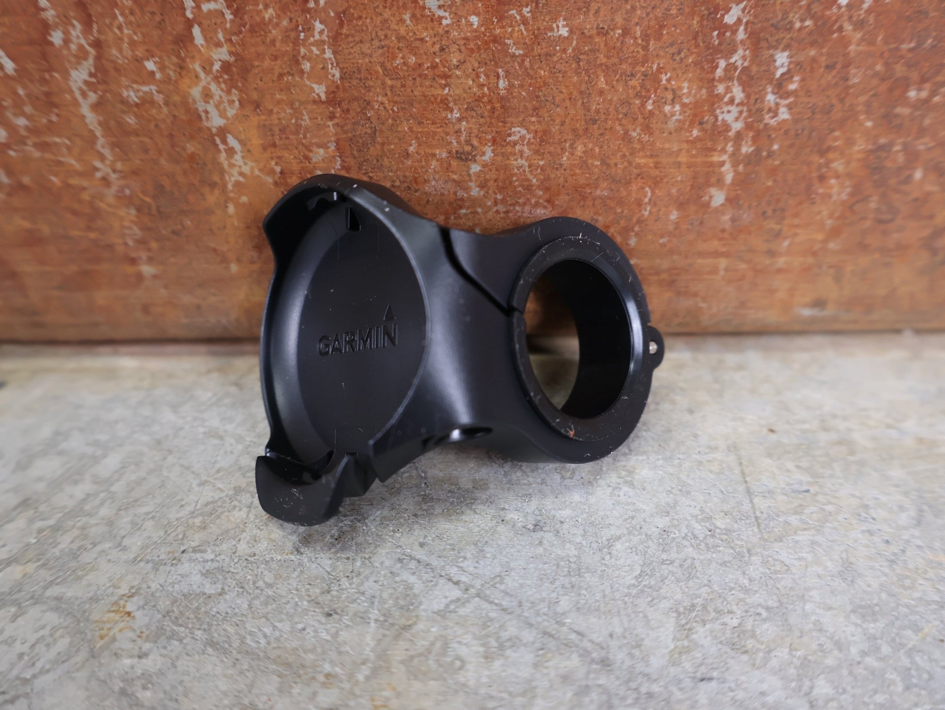 GPS - Geräte & Sensoren von Garmin, GARMIN EDGE® 130 PLUS MTB BUNDLE – KOMPAKTER GPS - FAHRRADCOMPUTER vor USEDBIKES - OB.DE Hintergrund