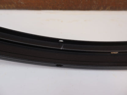 Schutzbleche & Gepäckträger von hebie, HEBIE ALUMEE SCHUTZBLECHSET / 28 ZOLL / 62MM BREITE / ALUMINIUM / INTEGRIERTE GEPÄCKSTREBEN vor USEDBIKES - OB.DE Hintergrund